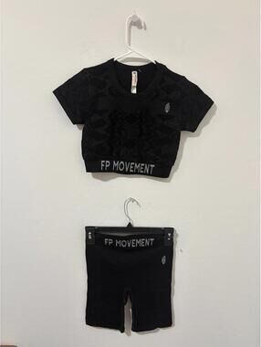 New free people Movement Run the Distance set - Womens size XS / S